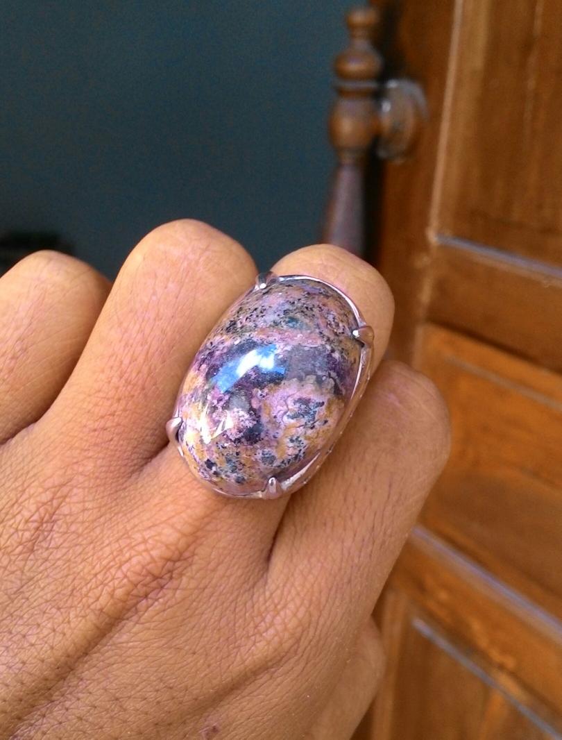 Badar Besi Pancawarna HQ