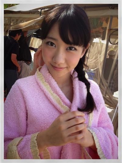 EraBobian's tweet photo. 【総選挙後に引退＆リリース？!】

ゆきりんが契約金10億でAVデビュー！?
ピンクのバスローブで満足気な彼女を公開!

そして撮影の全貌も明らかに! 
今夜はこの作品で一発抜けっ! 
⇒http://t.co/nYzwEO7RnF http://t.co/PDGu5WZ637