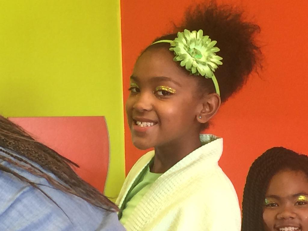 Zomiller1's tweet photo. My 10 yr old baby looking beautiful http://t.co/PsirI8OoGB