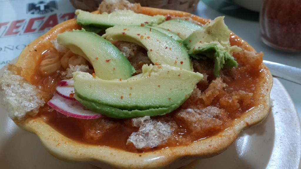 ¿Qué prefieren, tacos de cochinita,  pozole o el flan de la abuela de <a href="/lacasadetono/">La Casa de Toño</a>? ¡Imposible elegir! 😍