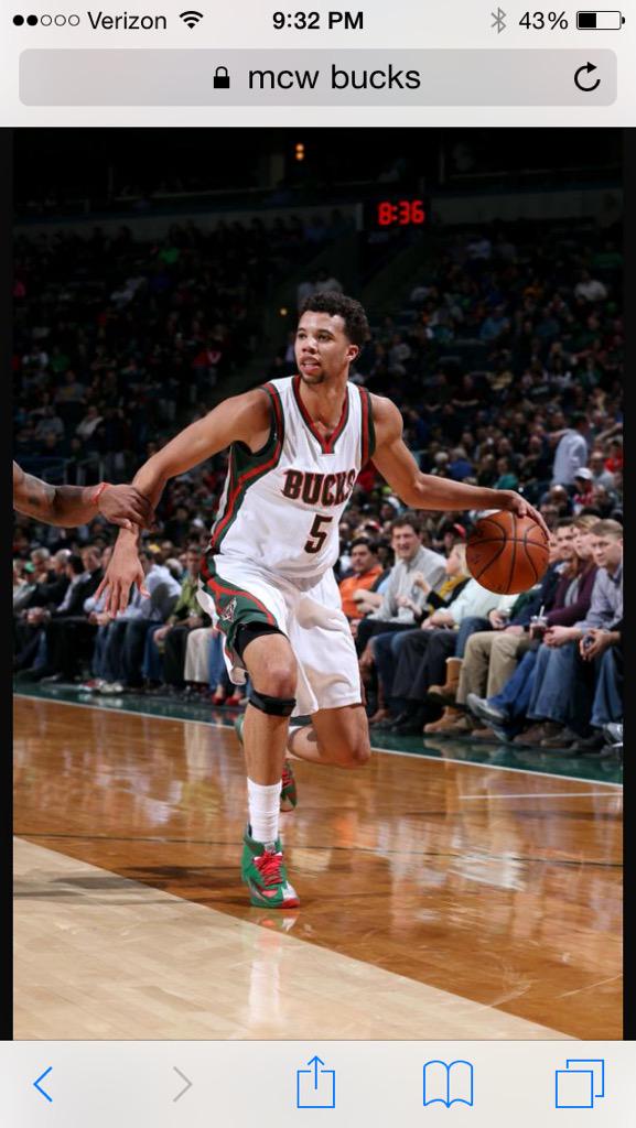 USportsBrackets tweet media