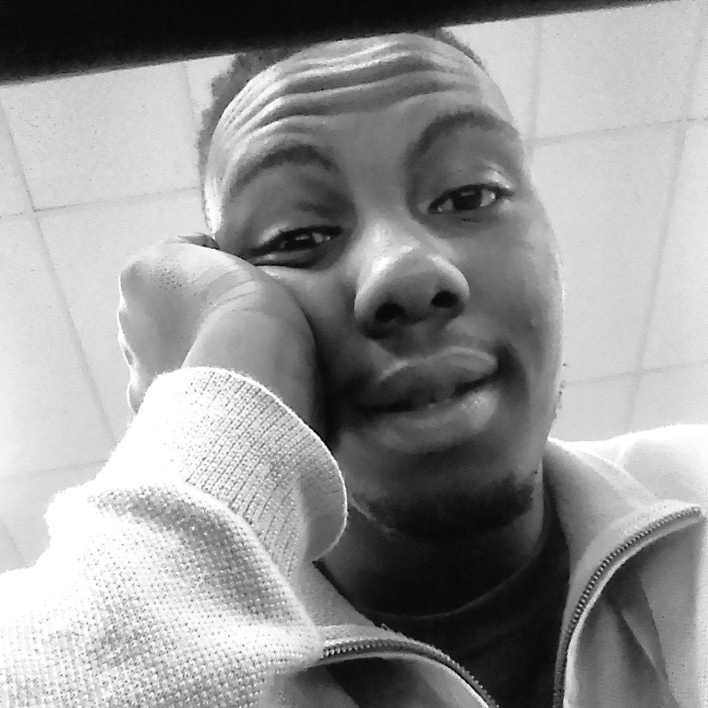 2AceMaiga's tweet photo. I jus be chillin lol http://t.co/nbgjz9g3LV