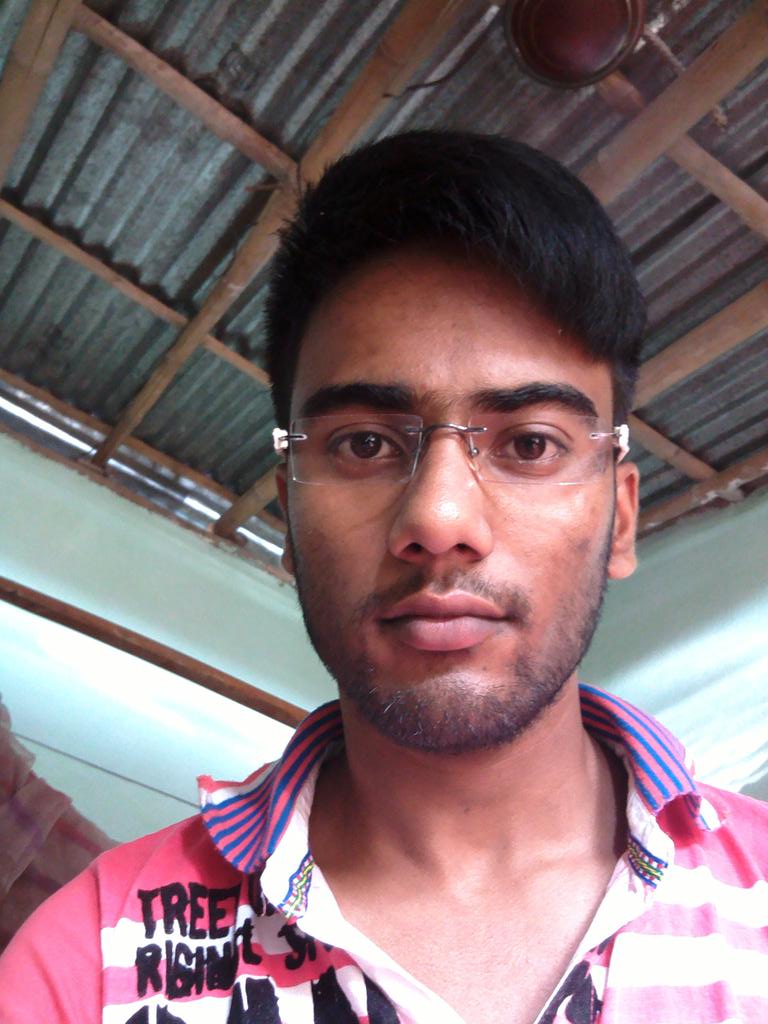 OfficialSuman's tweet photo. Only me http://t.co/82hqNDBZAF