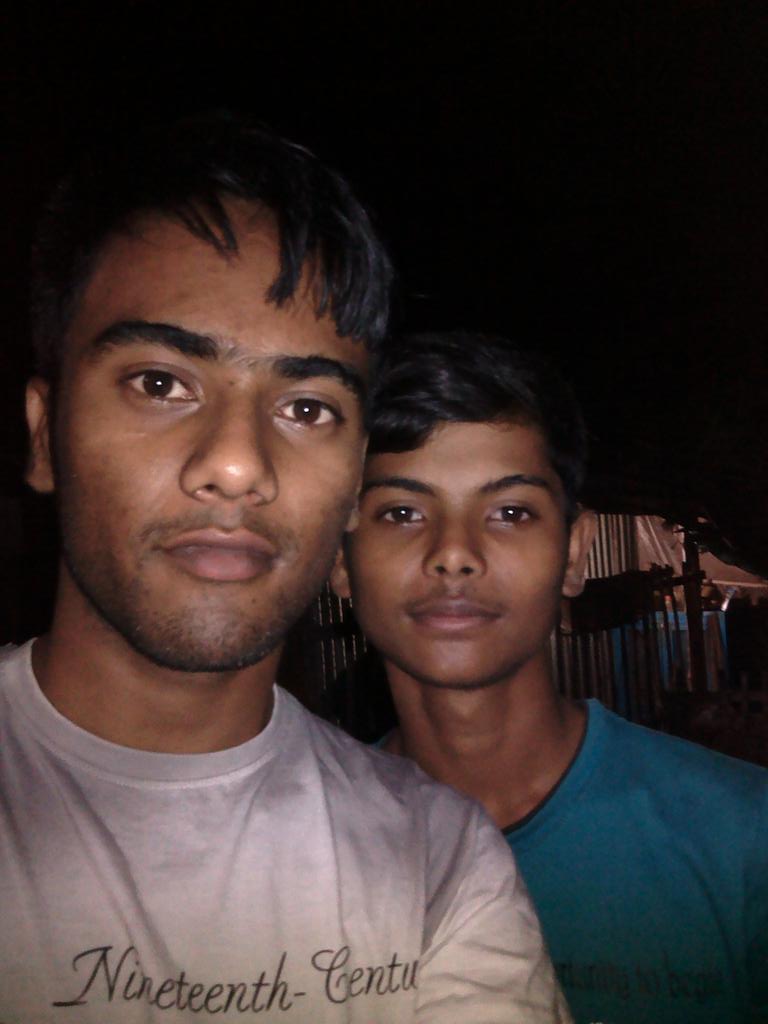 OfficialSuman's tweet photo. Me r probir http://t.co/7ULKuf413t