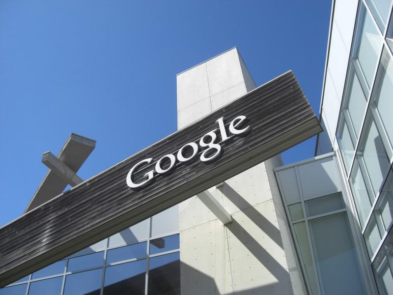 CrossmanComms's tweet photo. @google has upped the value of #pressreleases in search- find out how to optimise your content http://t.co/B5YpD7wQfD http://t.co/Rez54iNOVR