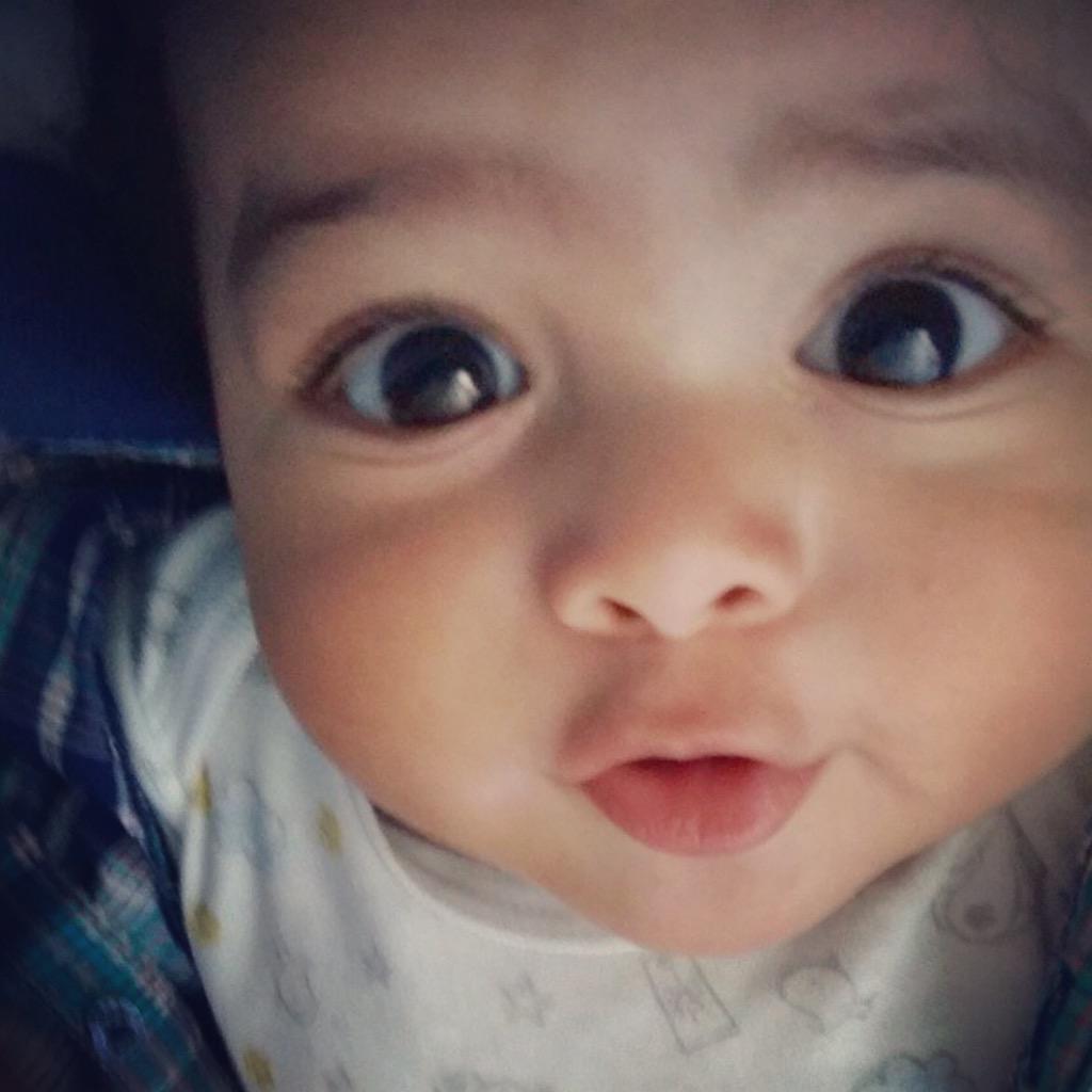 InNgridVargas's tweet photo. El amor de mi vida!! Imposible no amarlo 😍 con esa carita #nael #selfie http://t.co/zAf4f4i2eM