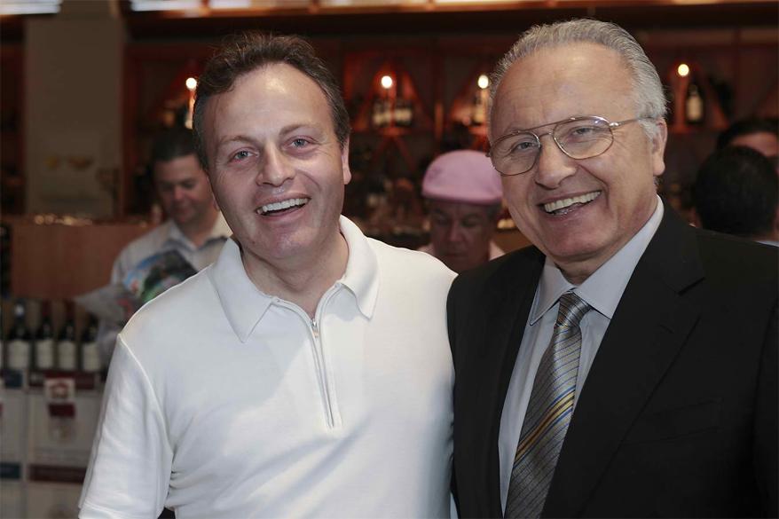 AlbertoGianati's tweet photo. Chef Alberto with Mr. Angelo Gaja http://t.co/jizLTt9qLV