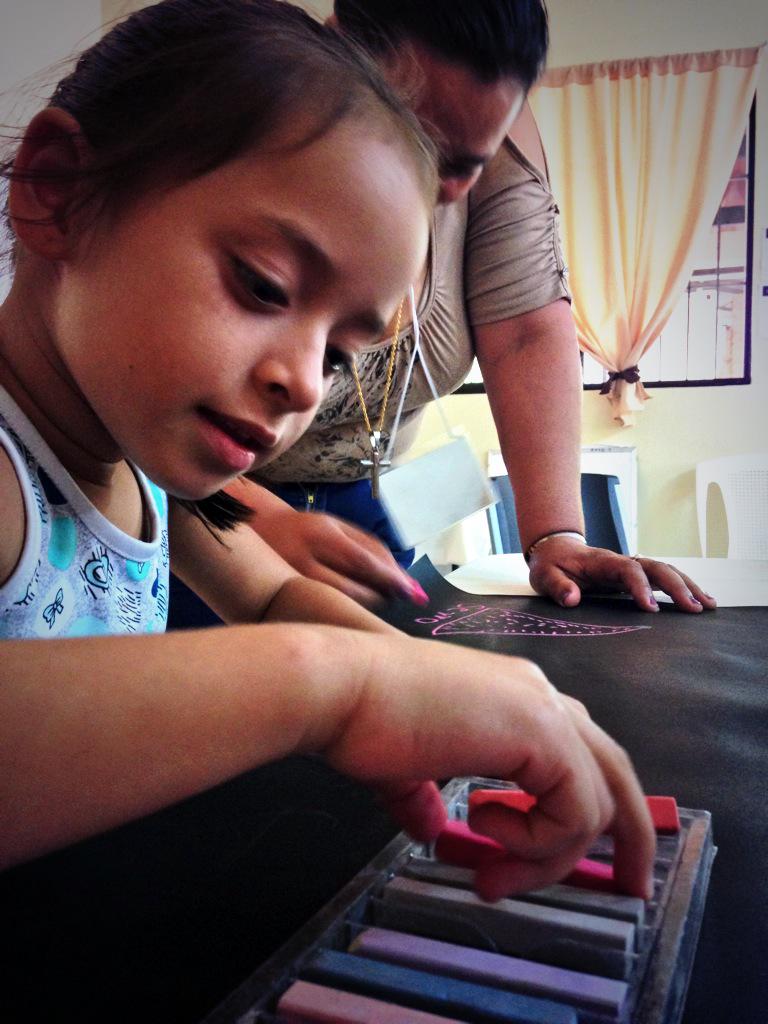 FirstAidArts's tweet photo. The youngest member of our #HealingArtsToolkit training in Nicaragua with #AMOSHealth&Hope http://t.co/HDMDTqb8ck