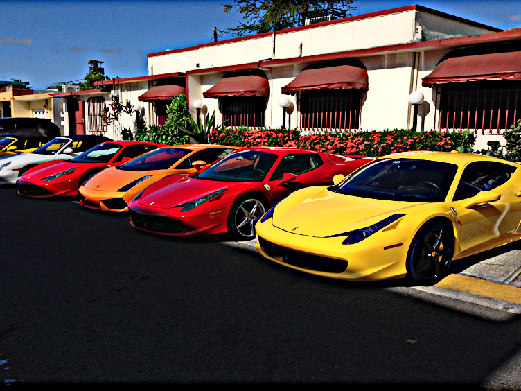 AlbertoGianati's tweet photo. Ferrari owners showing off their toys while dining at Ristorante Casa Italia by Chef Alberto http://t.co/gGMmvj7Mb5