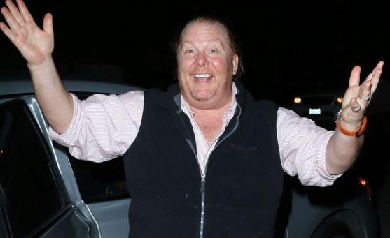 nypost's tweet photo. Chef @MarioBatali shares his favorite food spots in NYC http://t.co/9ukhxFRQJ8 http://t.co/GFa2q9vRxB