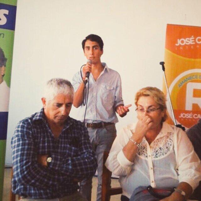 martinveigauy's tweet photo. Sueño con un Rocha donde la oportunidad sea un hecho y no sólo una palabra.
Por eso que en mayo votamos #Lista2014. ✌ http://t.co/R1W1cpYMDf