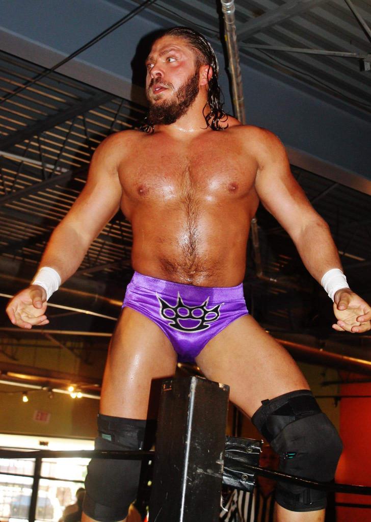 IHWEWrestling's tweet photo. @CARSON_TX #IHWE Debut at #AllOutInsanity! http://t.co/T1tQ9qQCkY