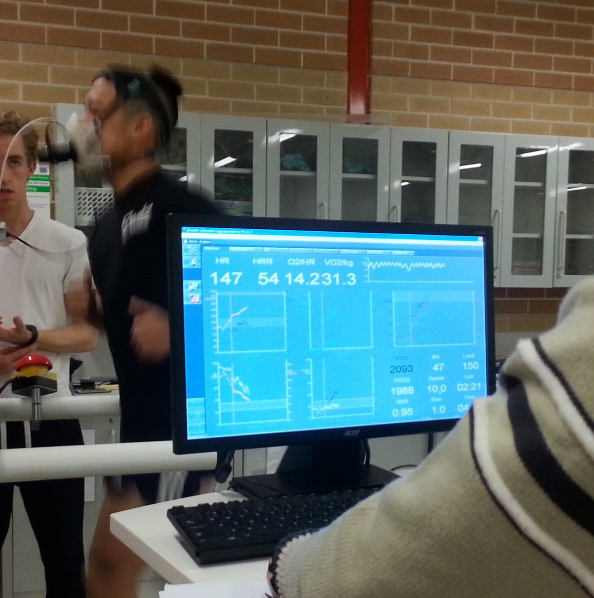 #400888 students VO2max testing ~ 30 athletes over the next 3 weeks obtaining data for an assessment item.