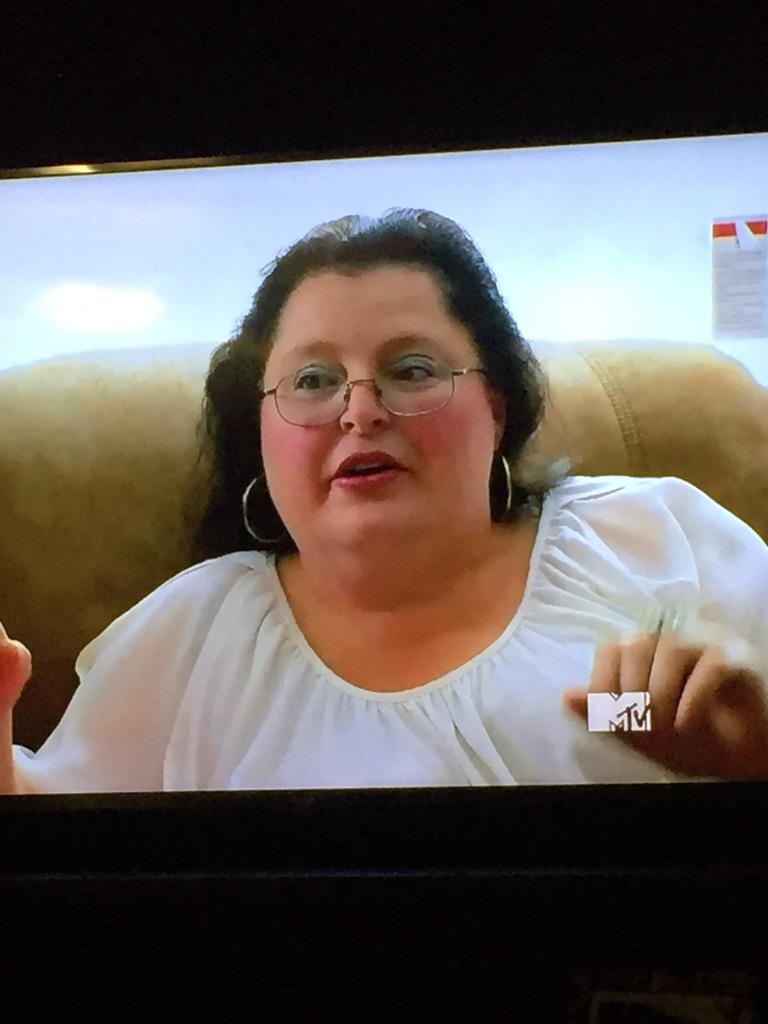Lsquared4's tweet photo. How do I learn to do my makeup like this @laryssa06 ? Gary's mom on #TeenMomOG is a total #babe http://t.co/EO3hfI1I4o