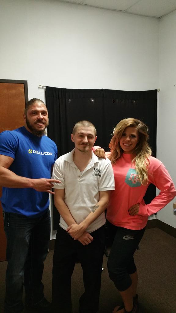 hXcFuller's tweet photo. An honor working with @CARSON_TX & @BarbiHayden last night @IHWEWrestling #AllOutInsanity. http://t.co/WDNJZP4Brf