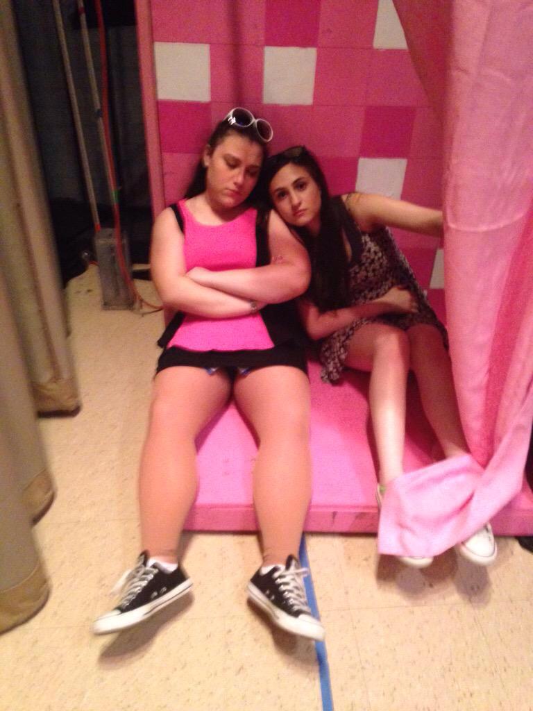 fransaccoo's tweet image. Sleeping in the shower. #TechWeekProbs