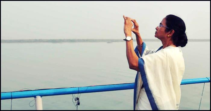 Mamata Banerjee Unplugged... | goo.gl/iVSsHv