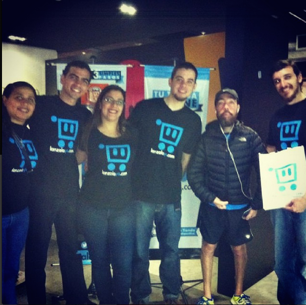 LanzaloYa's tweet photo. ¡El equipo de LanzaloYa apuesta por ti! @maickelmelamed #VAMOSBoston http://t.co/uBcPR4ER8u