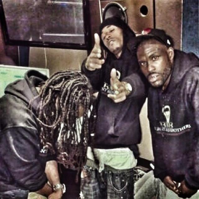 SMBULLETT's tweet photo. @SMBULLETT @cothedon @yungdfg bangin out at studio icon in ATL... #RoadKillerz#BODYHEADBANGERZ http://t.co/3HQBarV0BU