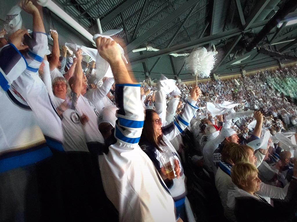 MattErhard's tweet image. Let's go boys! @mtscentre &amp;gt; @HondaCenter 🔊 #GoJetGo #WPGWhiteout #NHLJets