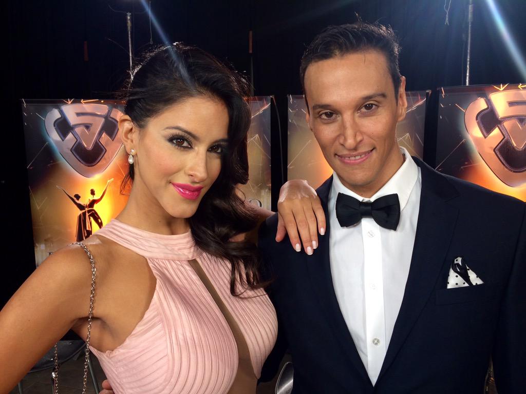 CelesteMuriega's tweet photo. #LaFotoDelBailando @joelledesma08 @loreportillook #hayequipo look @laurencioadot @eduestetic @stafflujanok gracias❤️ http://t.co/IHQAfcHdoz