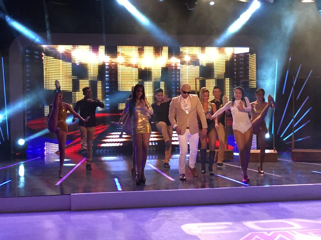 tcsoyelmejor's tweet photo. ¡#EmilioVIP es el Pitbull del Ecuador! Disfruta de su show y sobre todo apóyalo con su HT oficial. ¿Cuántos RT's? http://t.co/LV4kfCNkSy