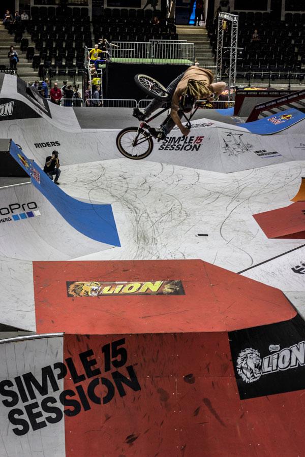 BMX_UNION's tweet photo. > @TomJustice_BMX rules! 360 Turndown during @simplesession!
http://t.co/01JGD0eL3y
^ More
#BMX #SimpleSession15 http://t.co/83SgaobMIt