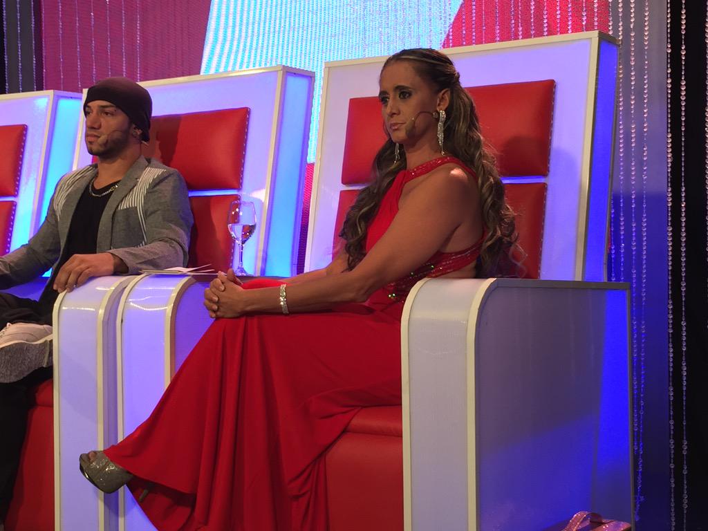 tcsoyelmejor's tweet photo. Da RT | @CYeseneaMendoza no quiere opinar sobre el show de #EmilioVIP. ¿Por qué será? ¡Comenzó la polémica! http://t.co/IsY1Kaykd7