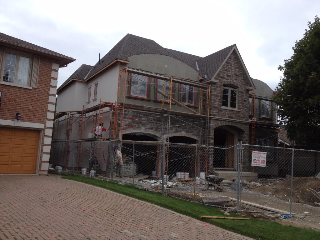 WestonStucco's tweet photo. This beautiful #custom house going to save up to %40 on heating and cooling cost, because of #eifs # #stucco http://t.co/PIshAQD7Zj