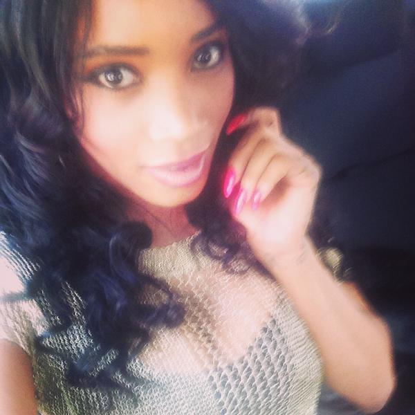 Rolston5's tweet photo. @Kikiminajxxx Sexy British Gal #SoDamnSexy #FollowbackSoon http://t.co/Xo7lkHWbA0