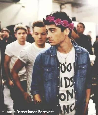 KityRegina's tweet photo. #RetoPMTelehit #1DKitTH http://t.co/itStkKbGPC