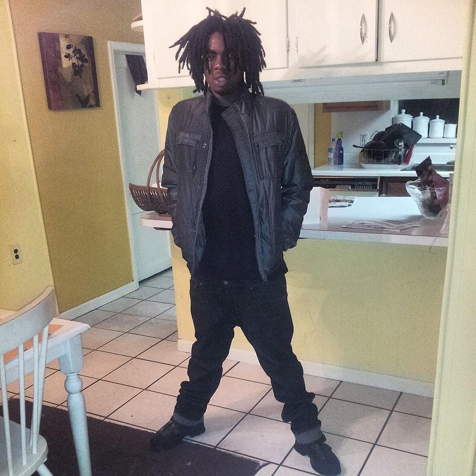 T___HARRIS's tweet photo. My nigga was a fool with it #Tre00 #SpringParkFinest #300 http://t.co/wPQhsfER7A