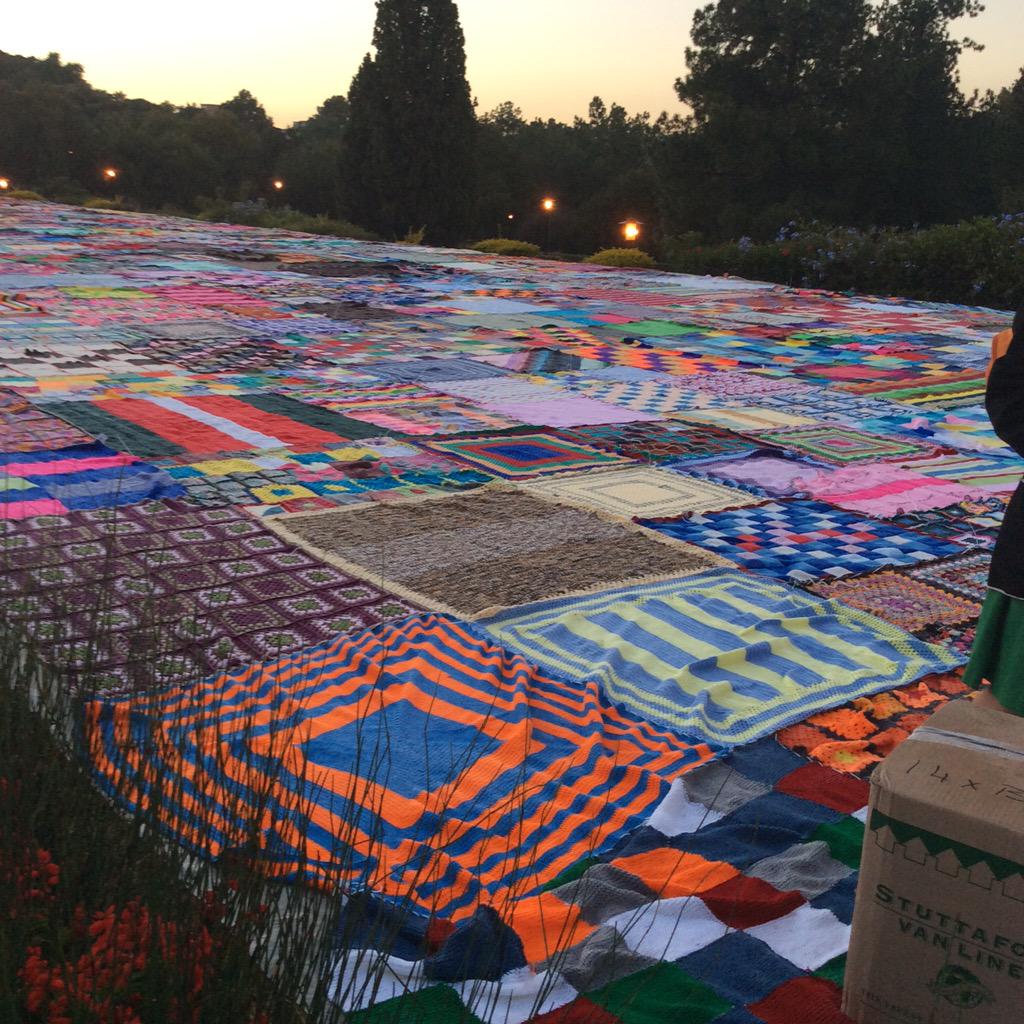 CityTshwane's tweet image. Who said the grass is greener on the other side, it's colorful @67Blankets #Goodwool