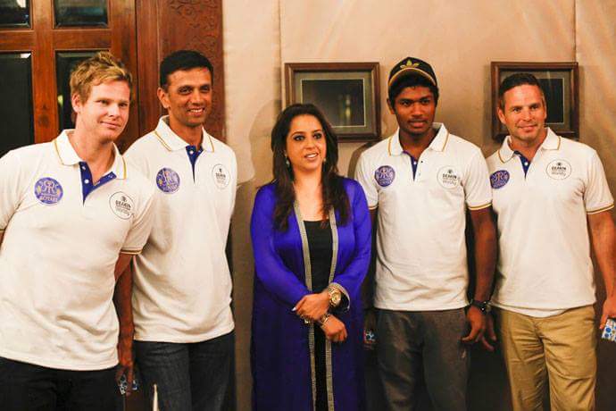 Dravidians19's tweet photo. Royal Boys With The #RoyalMentor #RahulDravid http://t.co/WvIGd1JTxB