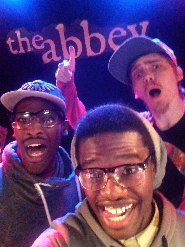 PlutoBlk's tweet photo. After show selfies because why not!? #onsoru #onsorugang ✊🏿 http://t.co/Eup3KjQ51t