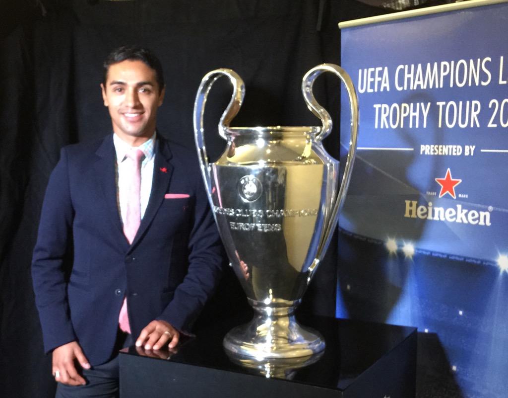 marianot19's tweet photo. The Champiooooonnsss🎶🎶🎶🏆⚽️ #LaOrejona #MetaBerlin http://t.co/FJ7iR9wihp