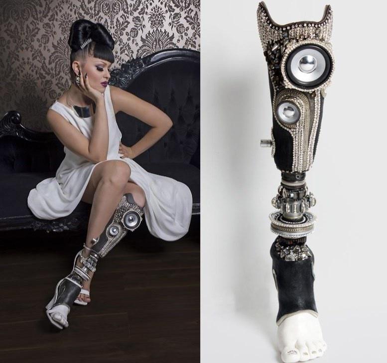 _clickability's tweet photo. Wheelchair makeovers & ice-pick prosthetics?
http://t.co/sQ2kfiRRV9. #NewsdayTuesday #VisibilityForDisability http://t.co/Mu79Xib5Ra