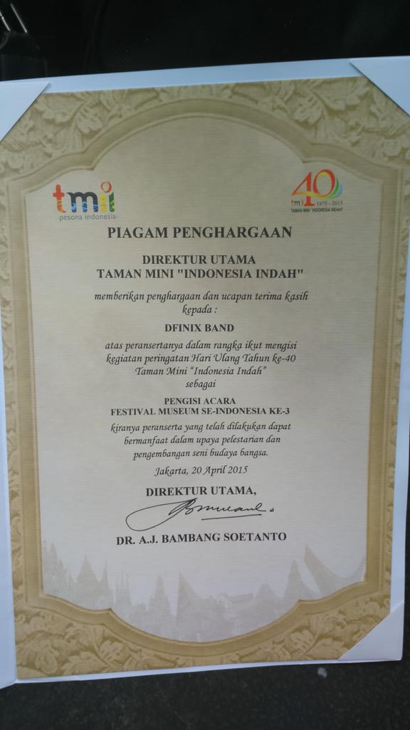 Thanks to Tmii atas penghargaan untuk <a href="/Dfinix/">DFINIX Band OFFICIAL</a>... Semoga lebih keren lagi dalam bermusik.. Yeahh!!!!