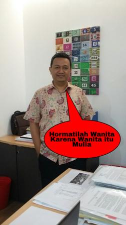 eye_Indonesia's tweet photo. Coba intip apa kata beliau yang satu ini @duey2009 #HariKartiniEYEIndonesia http://t.co/Jn8ShyI65J