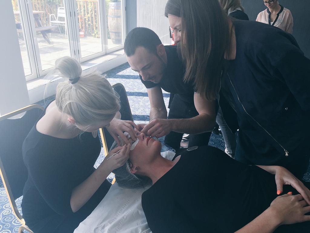 wow_eyebrows's tweet photo. #nouveau ultimate #excitingtimes #newchallenges #yourbeautiquetraining #hardworkpaysoff  @SteveAtNBG @BSoftley http://t.co/xDvryjAJWl