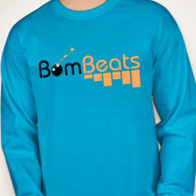 StunGunRodney's tweet image. #BomBeats #hiphop #Producer #clothingline #Sappire #LongSleeve #Apparel #LETSGETIT