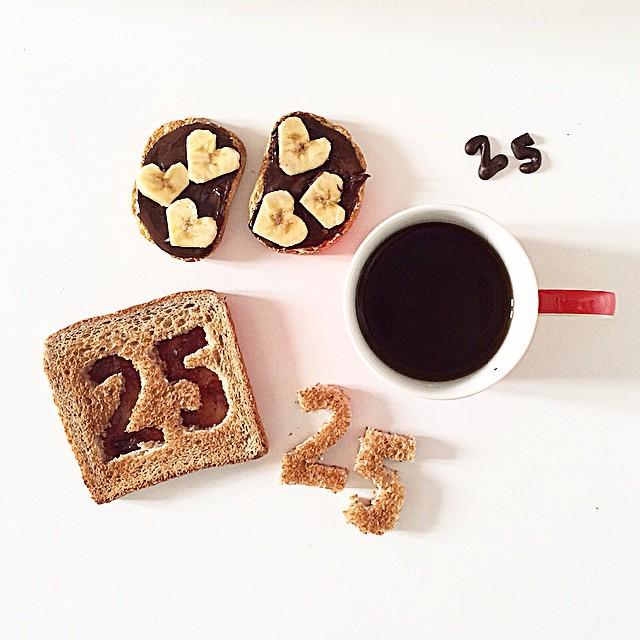 DeliciousMartha's tweet photo. I turn 25 today...🙈
But please, keep the secret!😎 http://t.co/KG2ncwMPUg