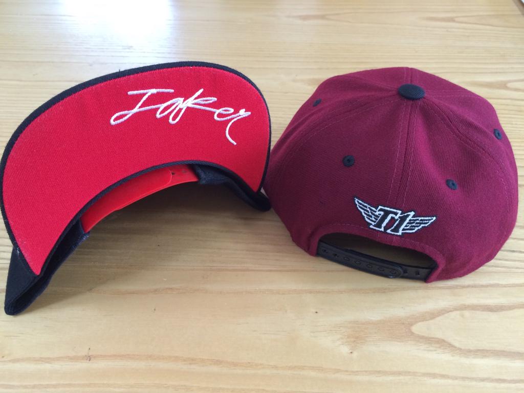 MonteCristo's tweet photo. As a thank you to my fans for 200k Twitter followers, I will give away 3 red and 3 black Faker hats. http://t.co/5jlklL4cJW