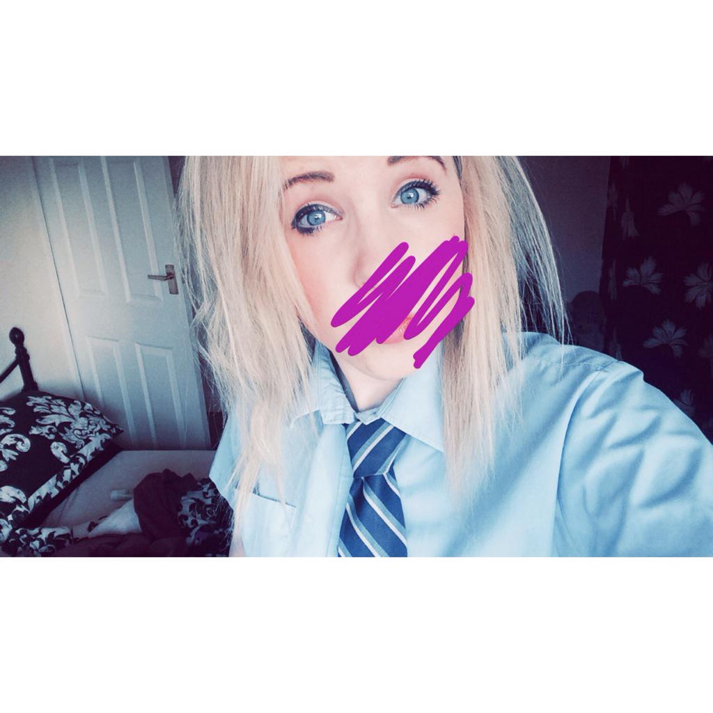 moyalillann's tweet photo. #ifyourereadingthis #YouareBeautiful #nomatter#what#returns🙊💍🙉💕 http://t.co/wPJYE1Jdpq