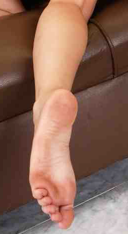 feetzone's tweet photo. http://t.co/YwZKAjv2Ev