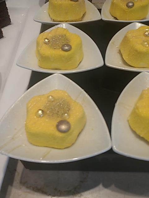 pandesandeep's tweet photo. Come to LakeViewCafe' for this AkshayTrithya. #RBling # BringOnTheBling @RenaissanceMum http://t.co/ufZLQLbvhg