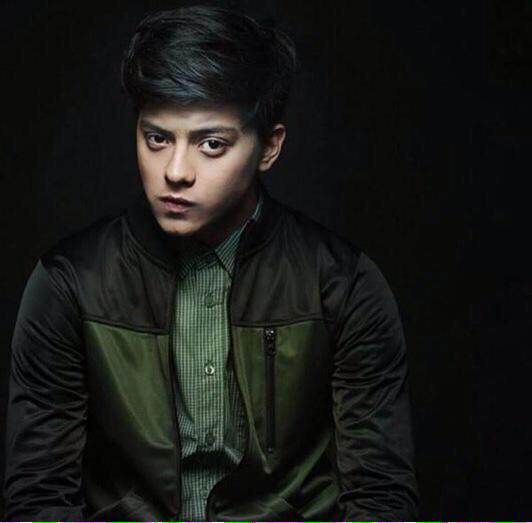 KNLoverForever's tweet photo. You're driving me crazy Baby boy 👌😭👊💘

-💄 http://t.co/LzUvo9Wbgt