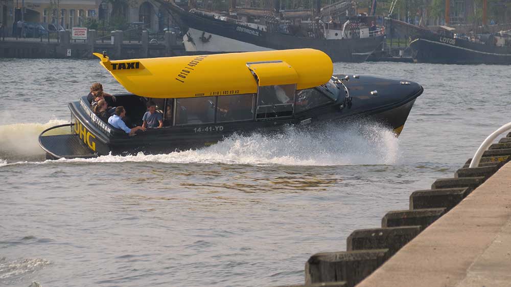 EasyGoing010's tweet image. Tip: neem de speedy watertaxi en maak een ritje over de Maas! bit.ly/1GoV5MH