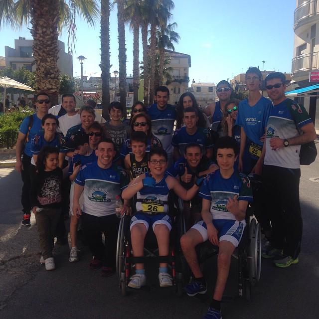 Rauliyor32's tweet photo. @Fer0Santander @pgdevega @diego_pgomez @DESABISPORT @AvantValencia   Algunos de  los chicos de la escuela, Avant!!!!! http://t.co/iivZSBRnVy