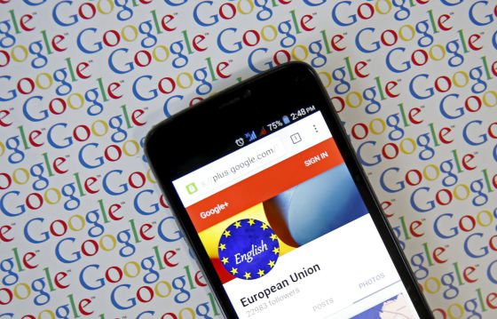 el_pais's tweet photo. Google cambia hoy su criterio al mostrar las páginas más relevantes http://t.co/fDidTeuBzD Su mayor cambio desde 2012 http://t.co/xMKbpOYJby